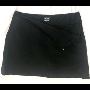 Adidas golf skirt sz 2 Black